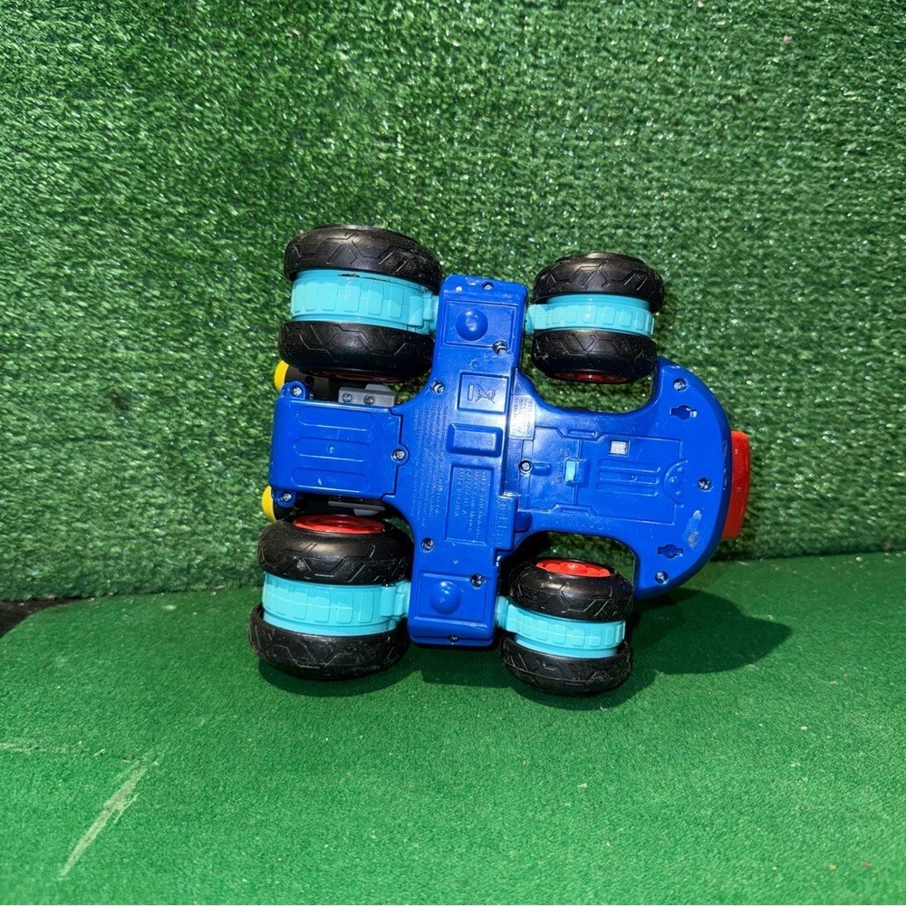 Mario Kart Mini Anti-Gravity R/C Racer (No Remote) - Picture 4 of 4